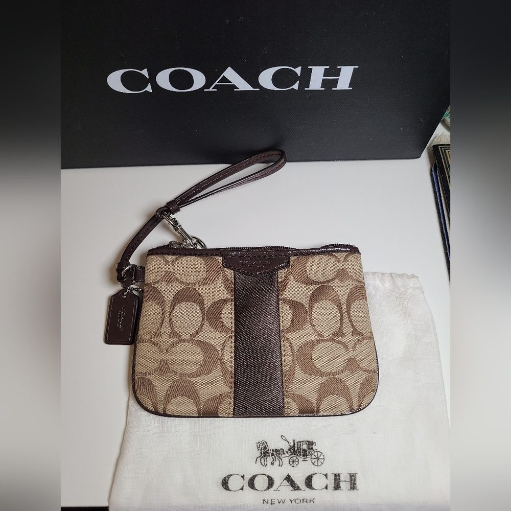 Coach Monogram Brown Wristlet EUC - Picture 2 of 10